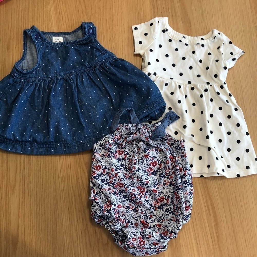 Baby Gap dress Bundle- 0-3 months summer baby dress and romper